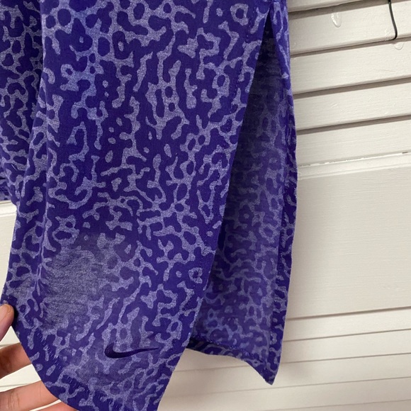 Nike Dri-Fit Tank top in purple. Side tie.  S/M - Picture 3 of 6